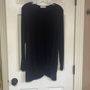 Ces Femme size small black tunic top. Very soft and comfortable. Great condition